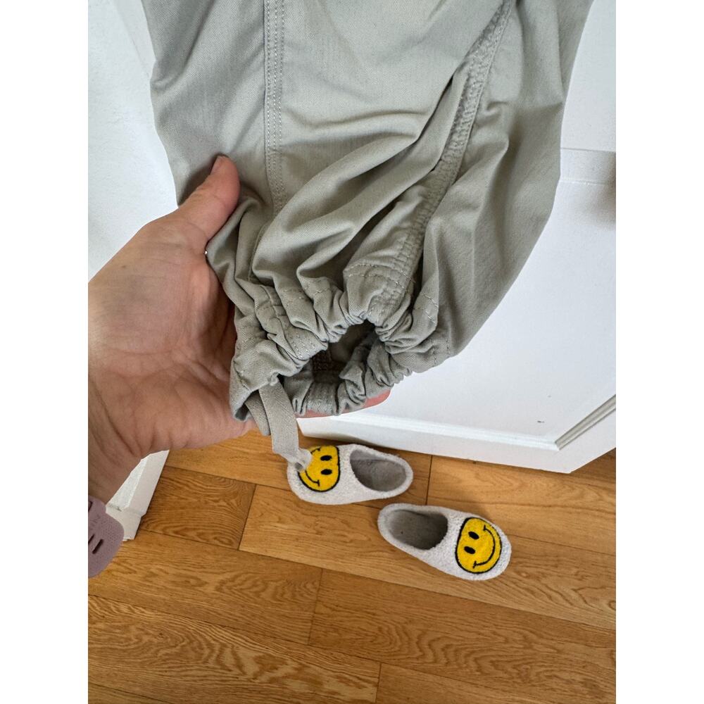 The North Face Women's Olive Green Track Joggers - Picture 4 of 11